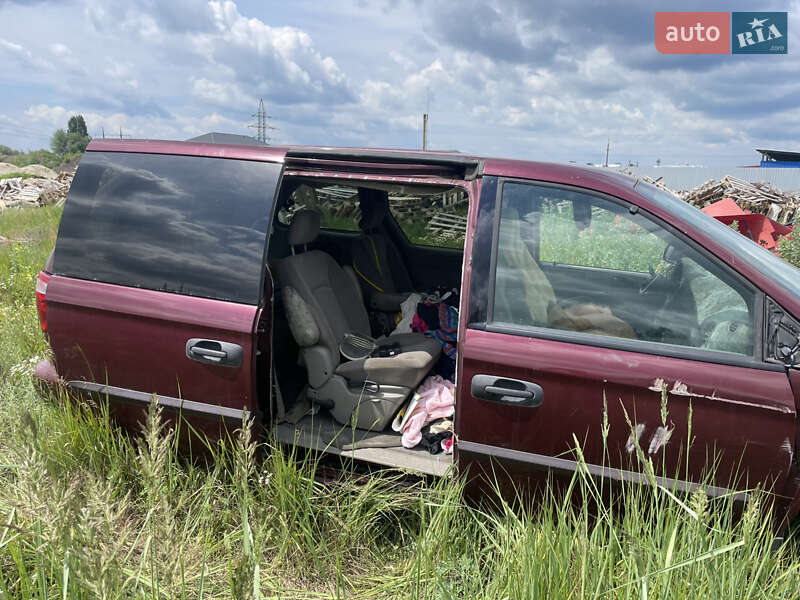 Мінівен Dodge Caravan 2003 в Броварах