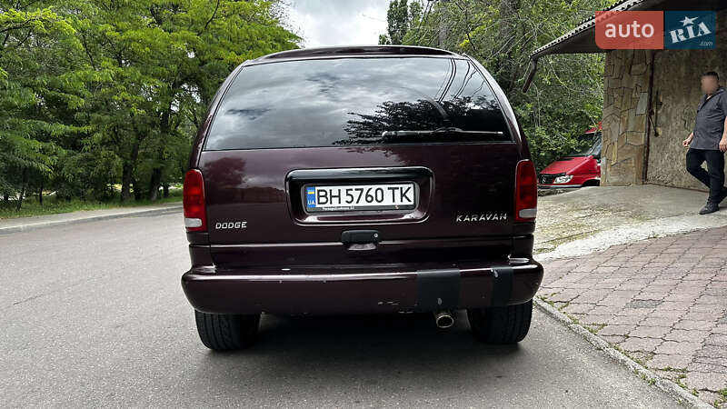 Мінівен Dodge Caravan 1996 в Одесі