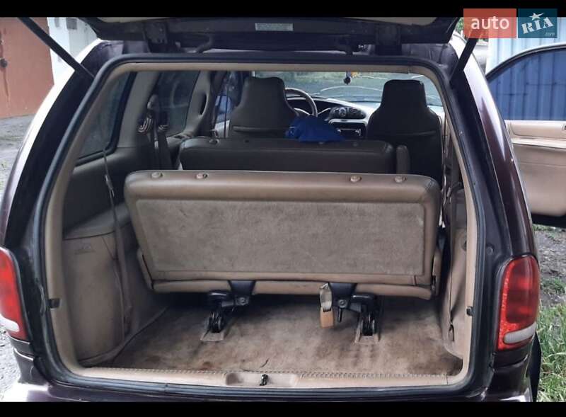 Мінівен Dodge Caravan 1997 в Кривому Розі