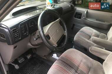 Минивэн Dodge Caravan 1994 в 