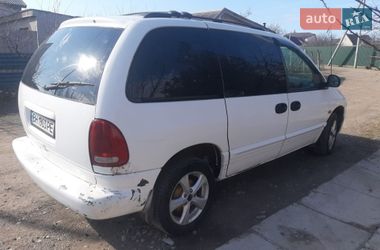 Минивэн Dodge Caravan 1998 в Херсоне