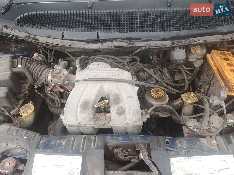 Мінівен Dodge Caravan 2002 в Ізюмі