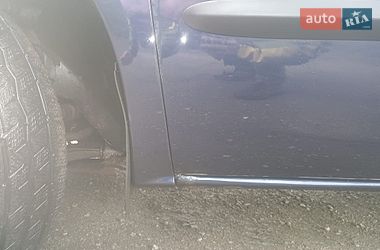 Мінівен Dodge Caravan 2002 в Ізюмі