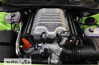 Купе Dodge Challenger 2017 в 