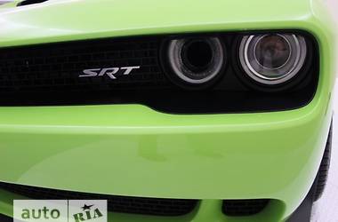 Купе Dodge Challenger 2017 в 