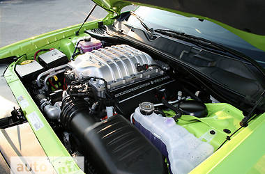 Купе Dodge Challenger 2017 в 