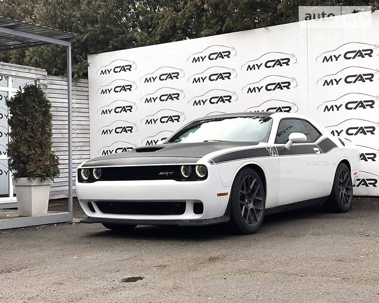 Купе Dodge Challenger 2016 в Києві