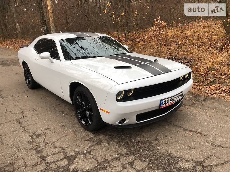 Купе Dodge Challenger 2015 в Киеве