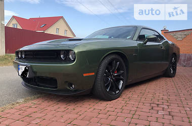 Купе Dodge Challenger 2017 в Киеве