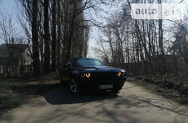 Купе Dodge Challenger 2016 в 