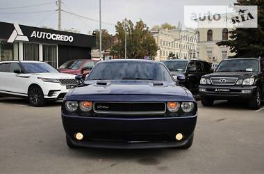Купе Dodge Challenger 2013 в Харкові