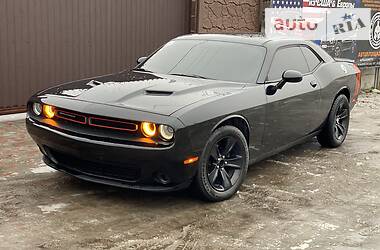 Купе Dodge Challenger 2016 в 