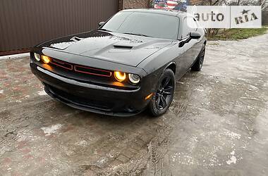 Купе Dodge Challenger 2016 в 