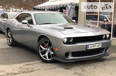 Купе Dodge Challenger 2016 в Києві