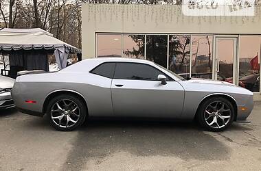 Купе Dodge Challenger 2016 в Києві