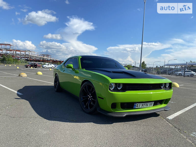 Купе Dodge Challenger 2017 в Киеве