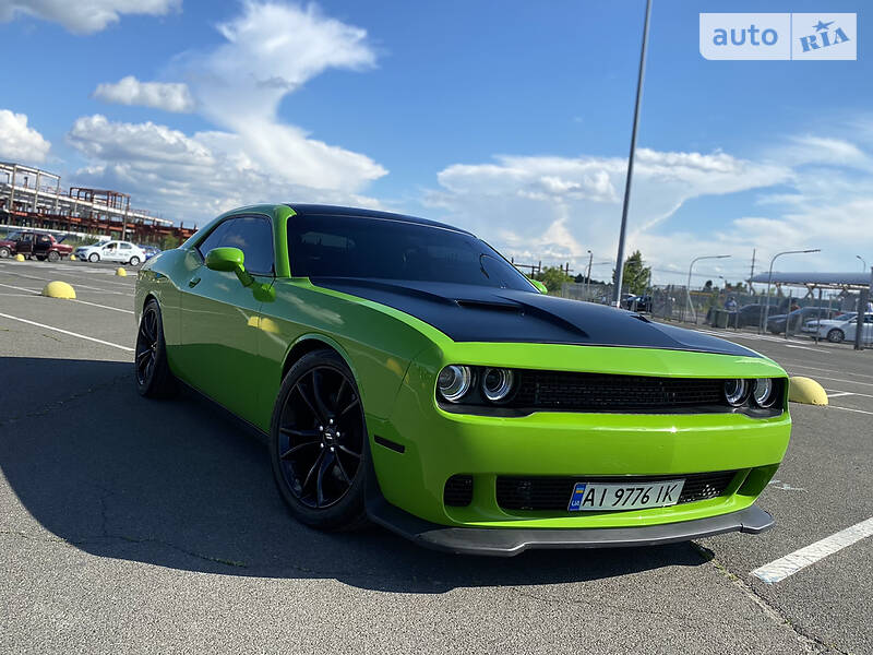 Купе Dodge Challenger 2017 в Киеве
