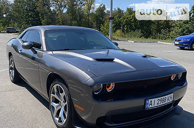 Купе Dodge Challenger 2016 в Киеве