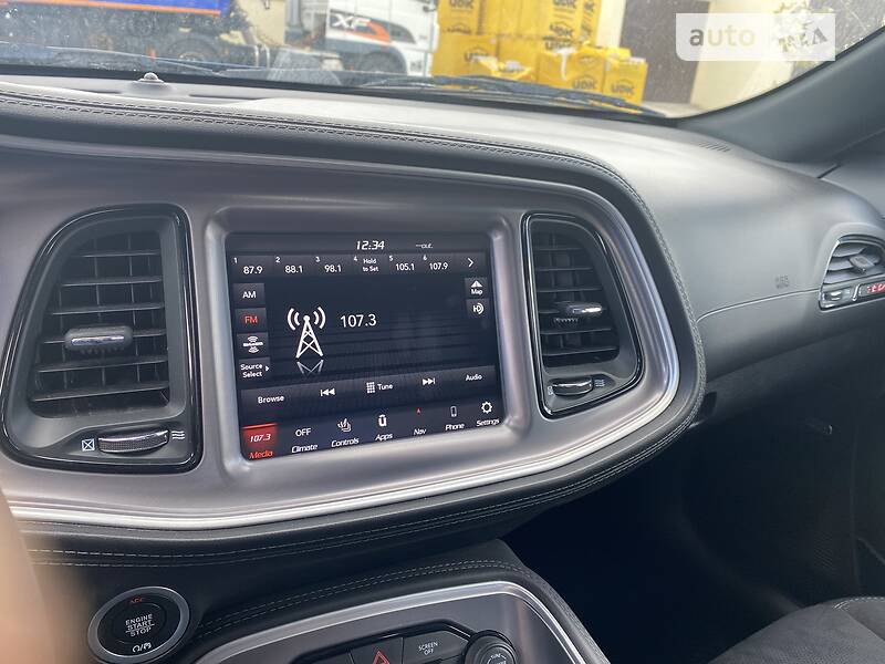 Купе Dodge Challenger 2020 в Перещепине