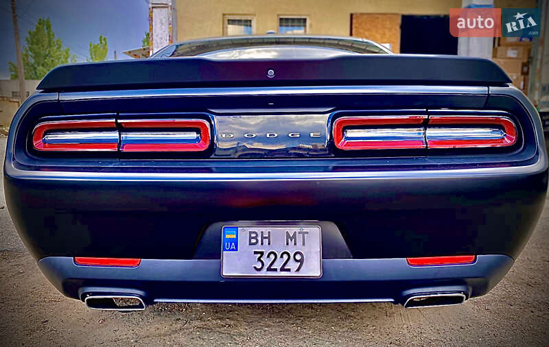 Купе Dodge Challenger 2018 в Одесі