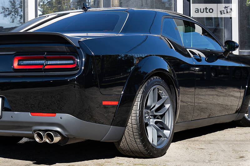 Купе Dodge Challenger 2018 в Киеве фото 27 Купе Dodge Challenger 2018 в Киеве