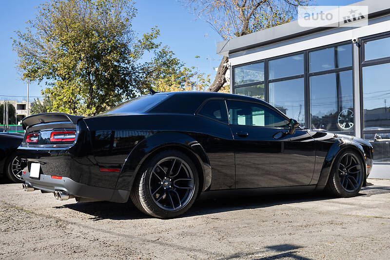 Купе Dodge Challenger 2018 в Киеве фото 40 Купе Dodge Challenger 2018 в Киеве