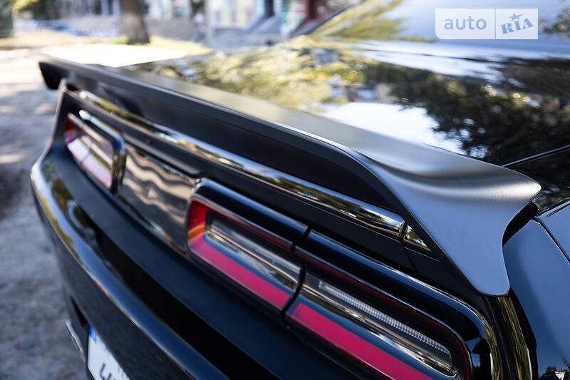 Купе Dodge Challenger 2018 в Киеве фото 81 Купе Dodge Challenger 2018 в Киеве