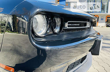Купе Dodge Challenger 2016 в 