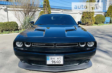 Купе Dodge Challenger 2016 в 