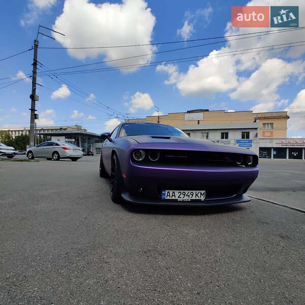 Купе Dodge Challenger 2018 в Киеве