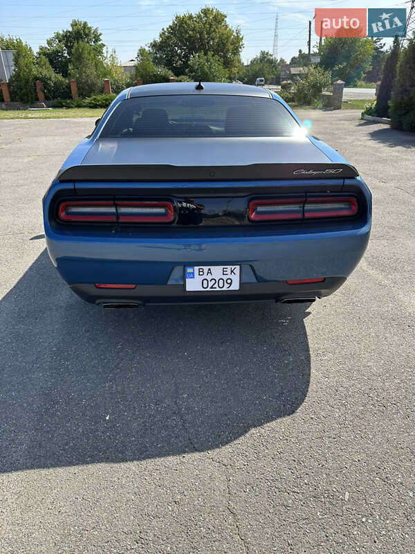 Купе Dodge Challenger 2020 в Кропивницькому