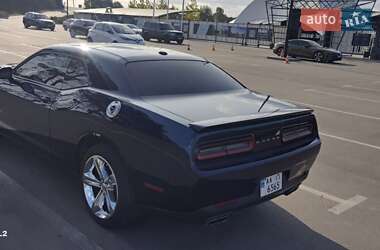 Купе Dodge Challenger 2014 в Киеве
