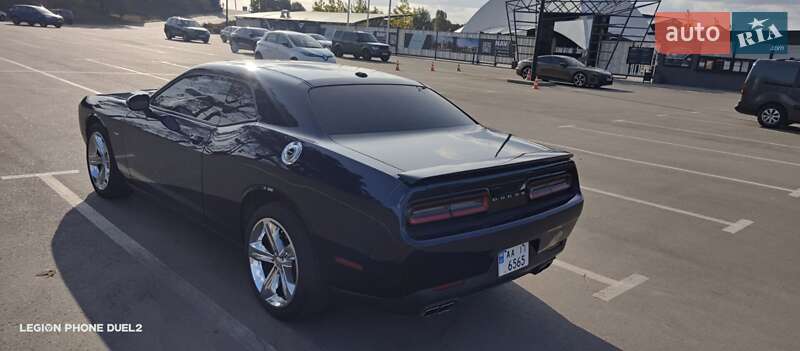 Купе Dodge Challenger 2014 в Киеве