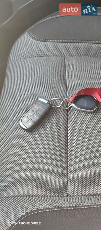 Купе Dodge Challenger 2014 в Киеве