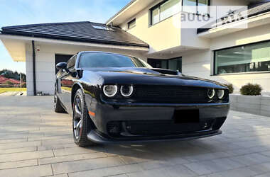 Купе Dodge Challenger 2019 в Львові