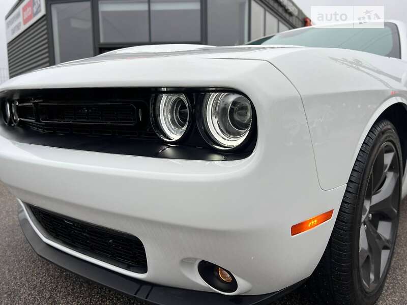 Купе Dodge Challenger 2018 в Запорожье