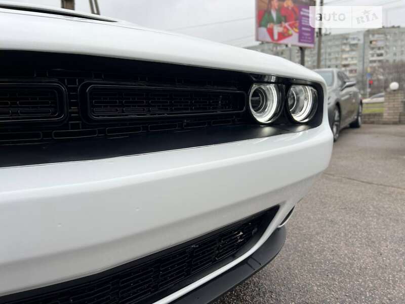 Купе Dodge Challenger 2018 в Запорожье