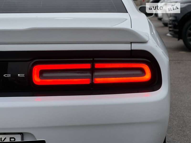 Купе Dodge Challenger 2018 в Запорожье