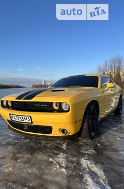 Купе Dodge Challenger 2017 в 