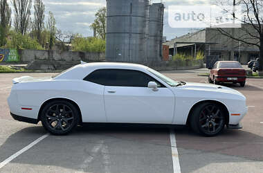 Купе Dodge Challenger 2014 в Киеве