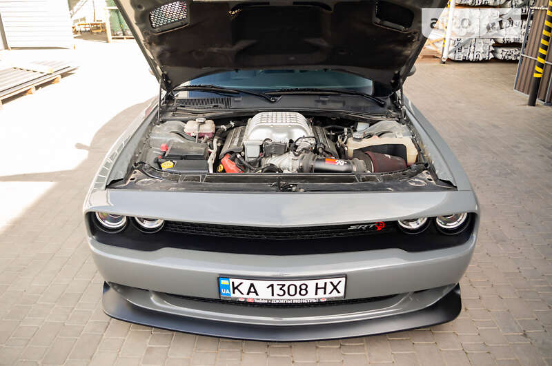 Купе Dodge Challenger 2018 в Житомире
