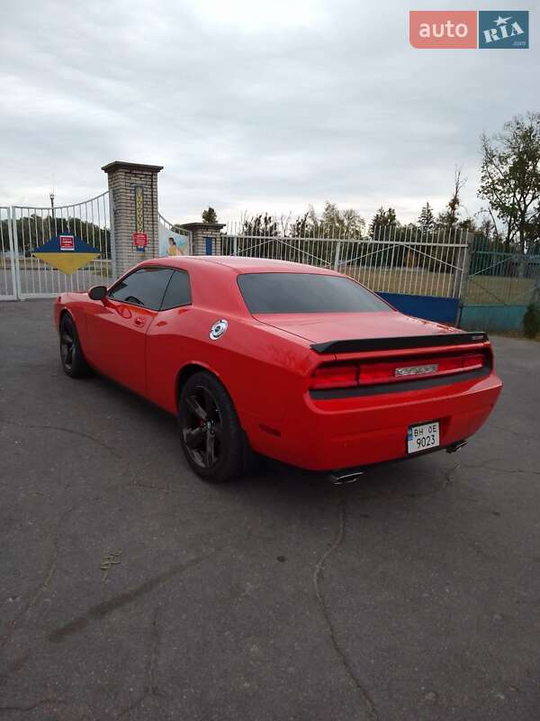 Dodge Challenger 2010