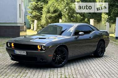 Купе Dodge Challenger 2017 в Дніпрі