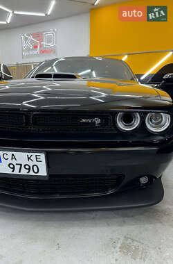 Купе Dodge Challenger 2020 в 