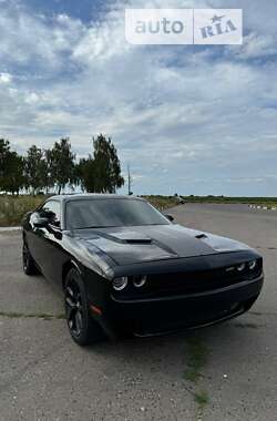 Купе Dodge Challenger 2016 в Полтаві