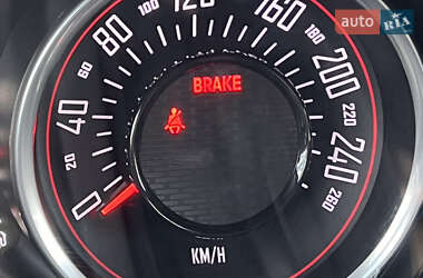 Купе Dodge Challenger 2016 в 