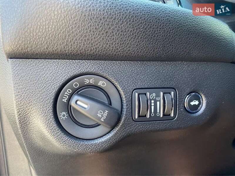 Купе Dodge Challenger 2016 в Днепре фото 13 Купе Dodge Challenger 2016 в Днепре