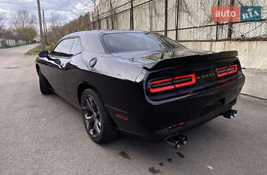 Купе Dodge Challenger 2017 в Києві