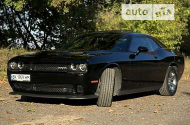 Купе Dodge Challenger 2015 в Ровно