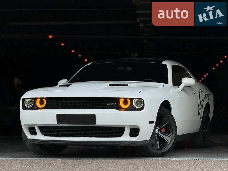 Купе Dodge Challenger 2017 в Киеве